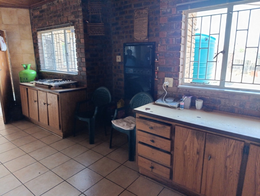 5 Bedroom Property for Sale in Spitskop SH Free State